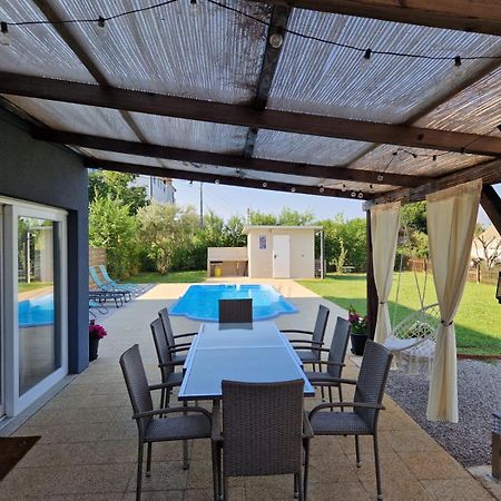 Villa Makale Умаг Екстериор снимка