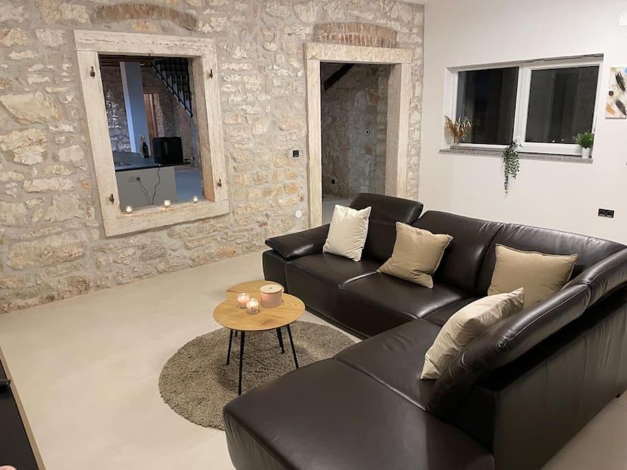 Villa Makale Умаг Екстериор снимка