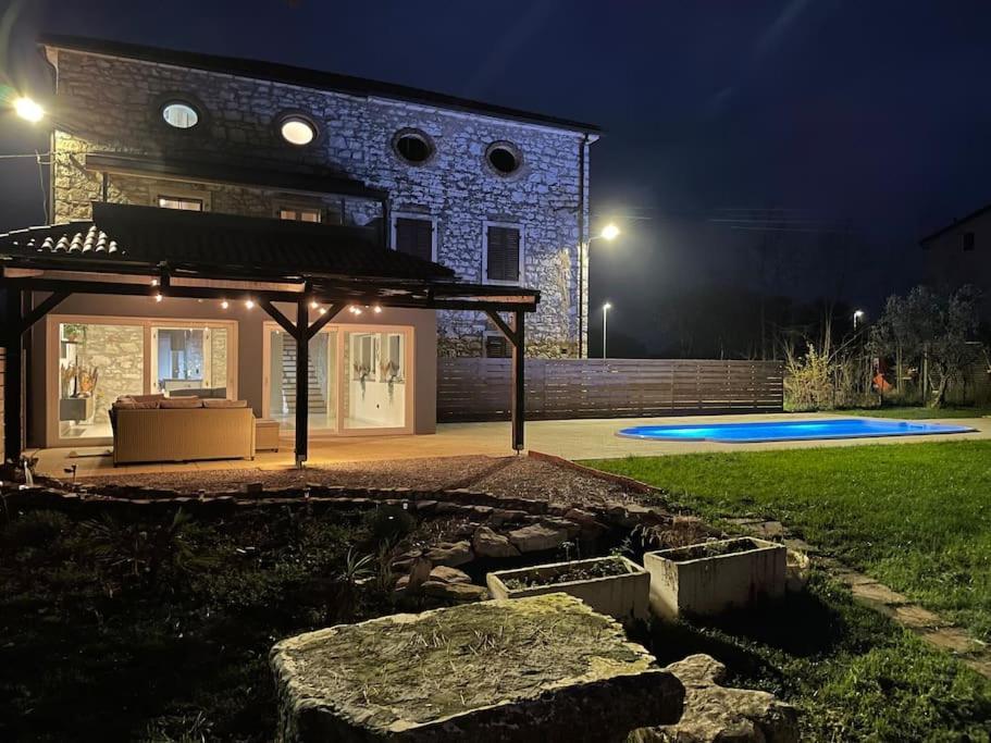 Villa Makale Умаг Екстериор снимка